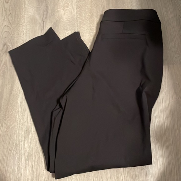 Lulu lemon dress pants - Picture 3 of 4